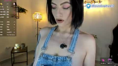 Laura online show from 5, 7, 2026