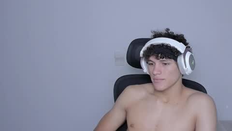 Laureent online show from 26, 9, 2025