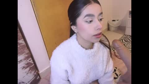 Lauren Clauz online show from 6, 4, 2026