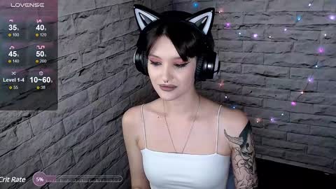 Snapshot of lauren_raquel chatting on 10, 12, 2024 Eva online show from 10, 12, 2024