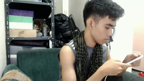 Snapshot of laurence_cuttieguyhere chatting on 4, 7, 2026 laurence_cuttieguyhere online show from 4, 7, 2026