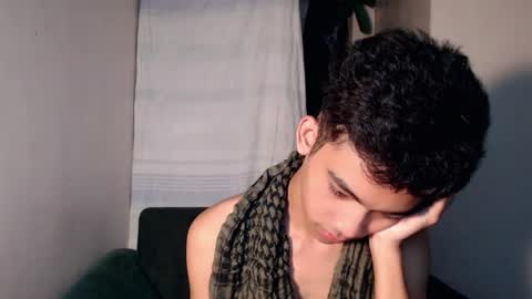 Snapshot of laurence_cuttieguyhere chatting on 18, 7, 2026 laurence_cuttieguyhere online show from 18, 7, 2026