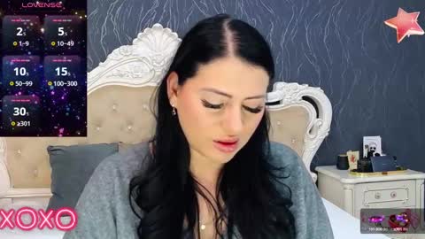 Snapshot of laurenjenssen chatting on 7, 1, 2025 Laura online show from 7, 1, 2025