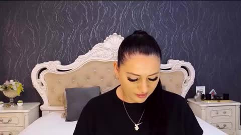 Snapshot of laurenjenssen chatting on 10, 9, 2025 Laura online show from 10, 9, 2025