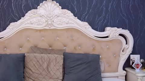 Laura online show from 4, 4, 2026