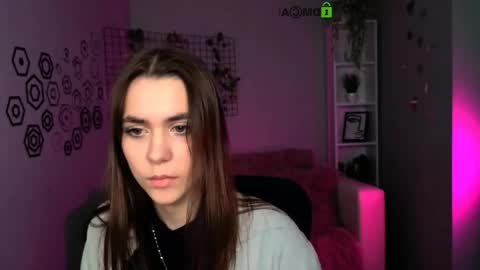 Laure online show from 19, 4, 2026