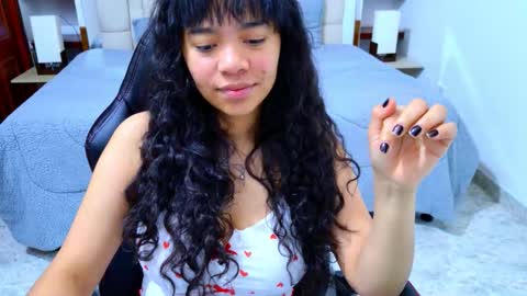 laurent online show from 3, 11, 2025