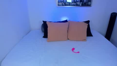 Lauren  online show from 13, 11, 2025