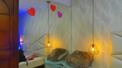 Laurent online show from 30, 11, 2025