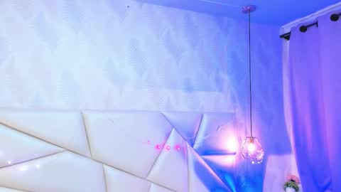 Laurent online show from 9, 1, 2026