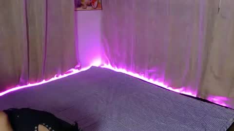 Dallas Hooter Edmonson online show from 8, 3, 2026