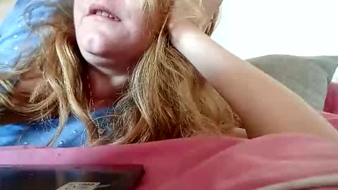 Snapshot of lauriehotxxx chatting on 17, 10, 2025 lauriehotxxx online show from 17, 10, 2025