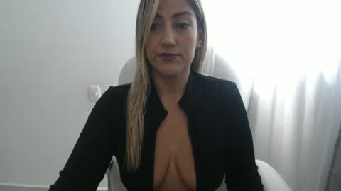 Laurita online show from 21, 6, 2026