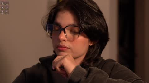 laurita_4 online show from 7, 4, 2026