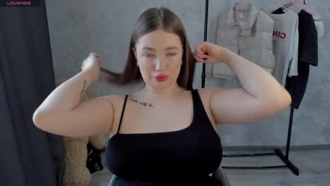 Snapshot of laurita_shy chatting on 29, 4, 2026 Diana online show from 29, 4, 2026