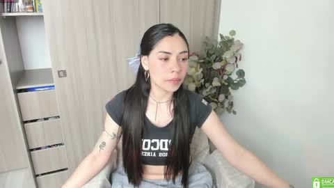Snapshot of lauryn_chills chatting on 23, 5, 2026 Lauryn online show from 23, 5, 2026