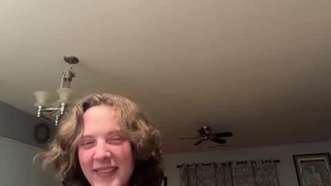 Snapshot of lausfavorite chatting on 14, 10, 2025 lausfavorite online show from 14, 10, 2025