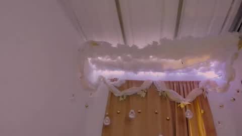 Lauu G online show from 29, 12, 2024