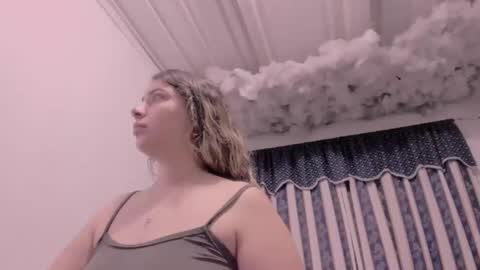 Lauu G online show from 12, 11, 2025