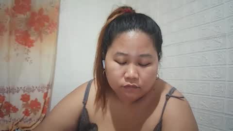 Snapshot of lavalyn214 chatting on 1, 2, 2026 lavalyn214 online show from 1, 2, 2026