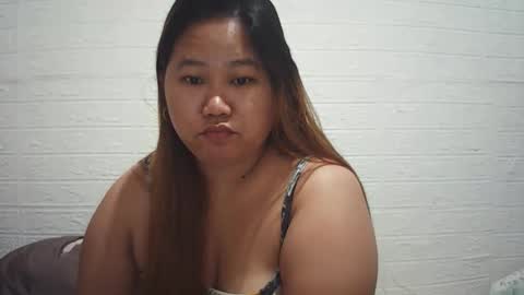 Snapshot of lavalyn214 chatting on 11, 2, 2026 lavalyn214 online show from 11, 2, 2026