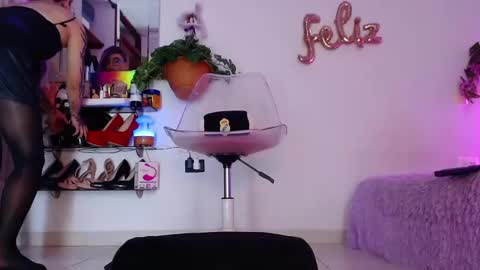 Snapshot of laveneno_ortiz07 chatting on 9, 9, 2025 Cristina online show from 9, 9, 2025