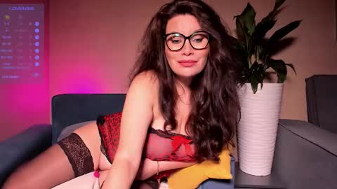 Snapshot of laverna_black chatting on 8, 11, 2025 Laverna online show from 8, 11, 2025