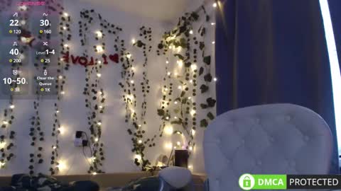 Snapshot of lavinell chatting on 13, 2, 2025 Mia online show from 13, 2, 2025