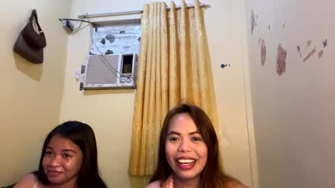 Snapshot of lavvenderr chatting on 14, 2, 2026 lavvenderr online show from 14, 2, 2026