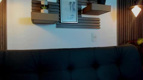 Layla online show from 26, 9, 2025