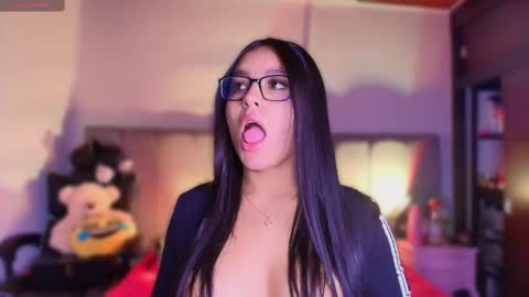 Snapshot of layla_nicols chatting on 20, 2, 2025 Layla online show from 20, 2, 2025