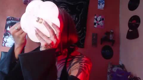 Snapshot of layla_quinn chatting on 16, 7, 2026 layla_quinn online show from 16, 7, 2026