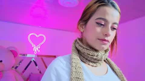 Snapshot of laylafoxy_tay chatting on 14, 9, 2025 laylafoxy_tay online show from 14, 9, 2025
