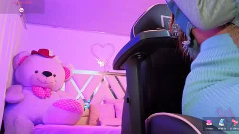 Snapshot of laylafoxy_tay chatting on 12, 10, 2025 laylafoxy_tay online show from 12, 10, 2025