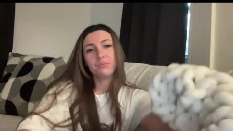 laylahlaylah1 online show from 10, 11, 2025