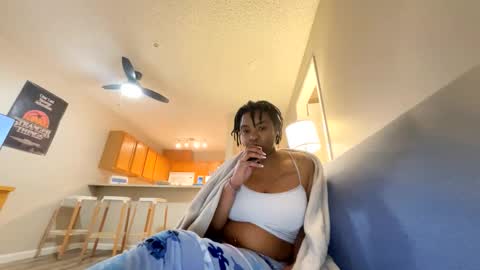 Snapshot of laylarose6 chatting on 3, 2, 2026 Layla Ros online show from 3, 2, 2026