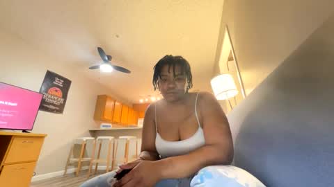 Snapshot of laylarose6 chatting on 3, 2, 2026 Layla Ros online show from 3, 2, 2026