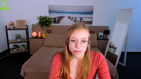 Snapshot of layriantavee chatting on 1, 3, 2025 layriantavee online show from 1, 3, 2025