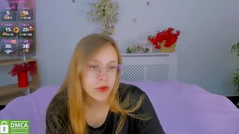 Snapshot of layriantavee chatting on 10, 9, 2025 layriantavee online show from 10, 9, 2025