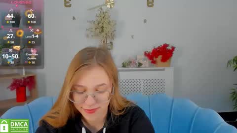 Snapshot of layriantavee chatting on 7, 10, 2025 layriantavee online show from 7, 10, 2025