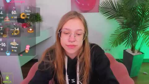 Snapshot of layriantavee chatting on 8, 10, 2025 layriantavee online show from 8, 10, 2025