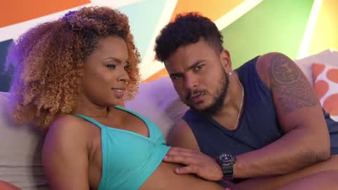 Favn  Viva Richard  Camilla online show from 17, 9, 2025