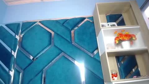 lea sewwtly online show from 20, 9, 2025