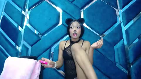 lea sewwtly online show from 18, 10, 2025