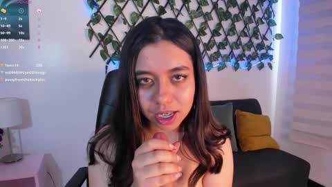 Lea Velle online show from 21, 12, 2024