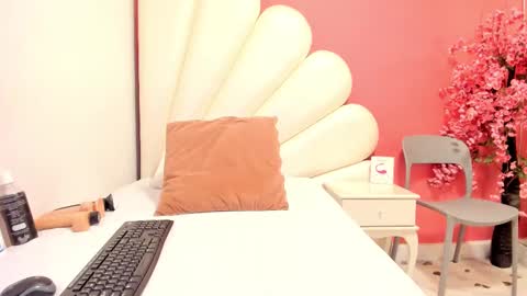 Snapshot of lea_wilson chatting on 7, 3, 2025 Lea online show from 7, 3, 2025