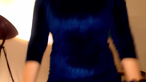 Snapshot of leadesire chatting on 7, 1, 2025 LEA online show from 7, 1, 2025