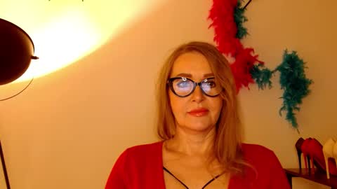 Snapshot of leadesire chatting on 18, 2, 2025 LEA online show from 18, 2, 2025