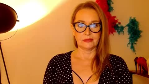 Snapshot of leadesire chatting on 20, 2, 2025 LEA online show from 20, 2, 2025