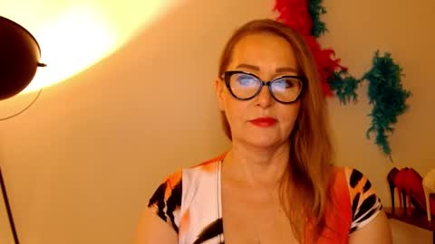 Snapshot of leadesire chatting on 6, 3, 2025 LEA online show from 6, 3, 2025